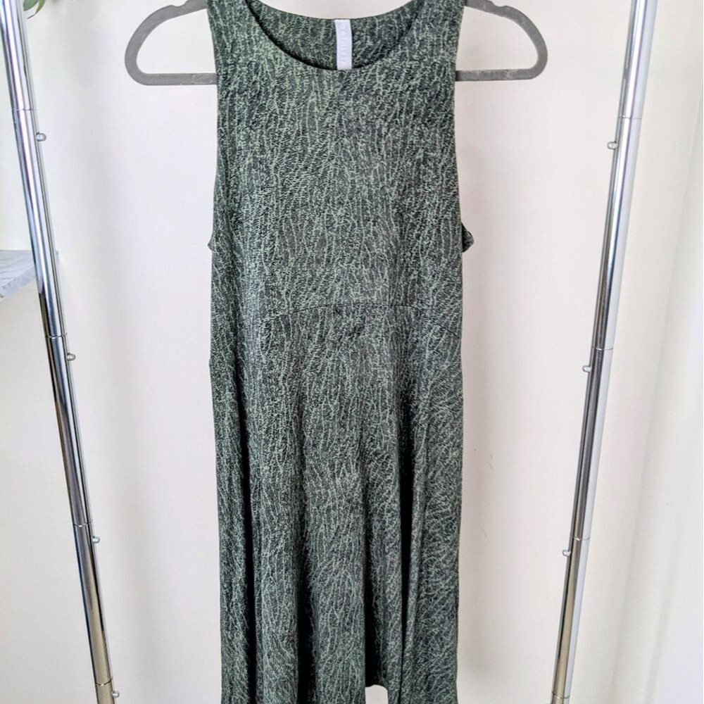 Athleta Santorini Thera Printed Dress, Mojave Laurel Olive Medium - Picture 3 of 10